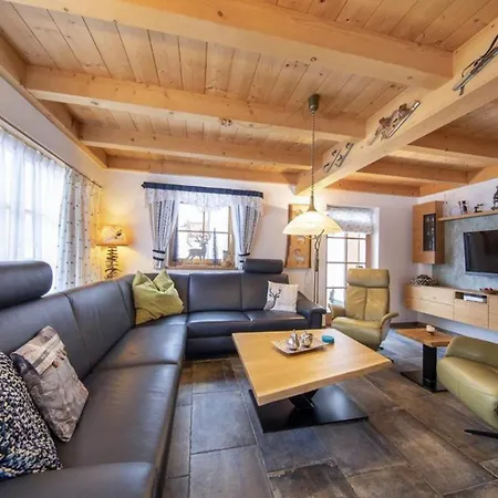 Schoeneben Berghuette * ヴァルト・イム・ピンツガウ